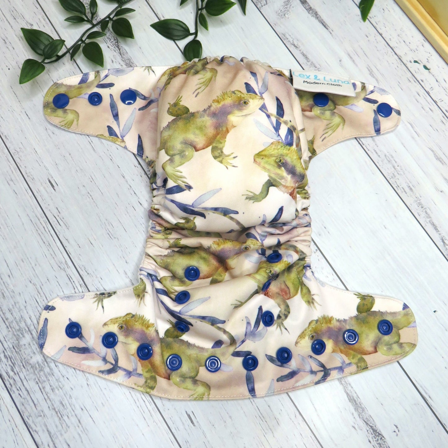 Feisty Lizards - Newborn Cloth Nappy